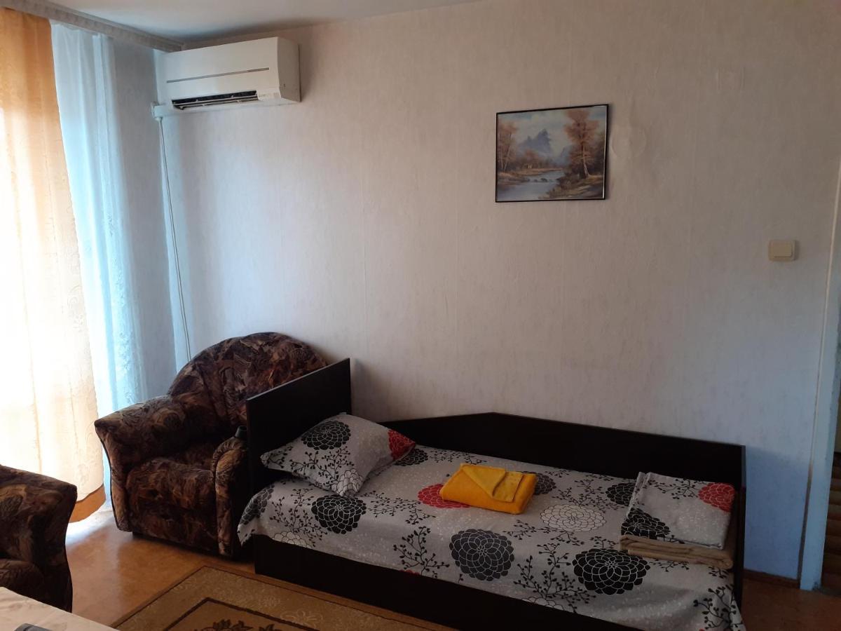 Retro Apartment Malko Tŭrnovo Exteriör bild